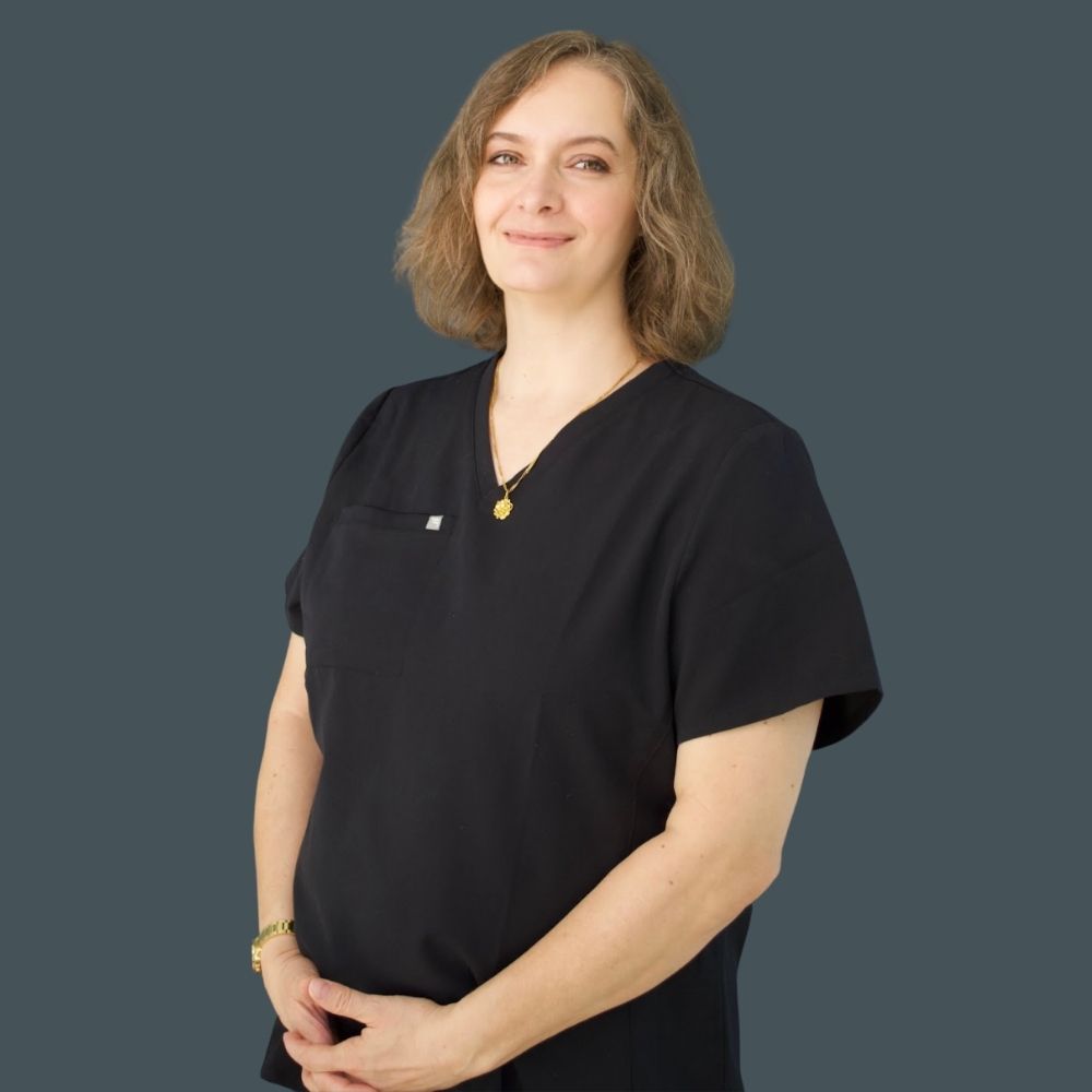 Portrait of Pam, client coordinator at ZClinic